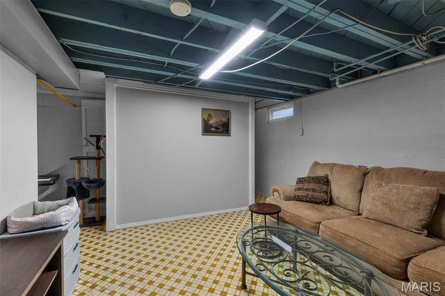 918 Hawthorn Drive, Sikeston, MO 63801