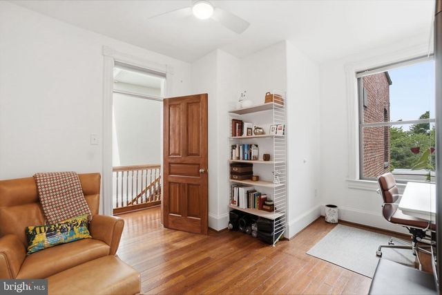 210 8TH ST SE, Washington, DC 20003