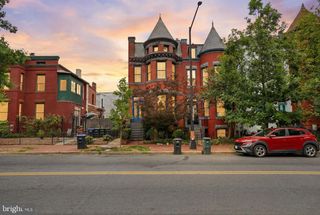 210 8TH ST SE, Washington, DC 20003