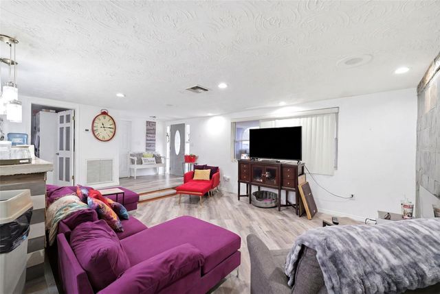 5633 ANDREA DRIVE, Holiday, FL 34690