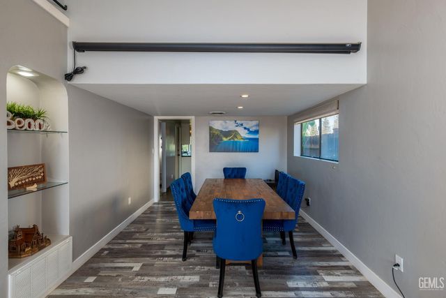 6508 Landfair Drive, Bakersfield, CA 93309