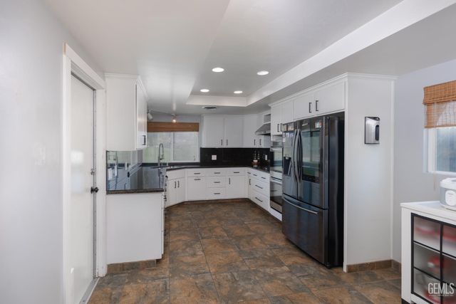 6508 Landfair Drive, Bakersfield, CA 93309