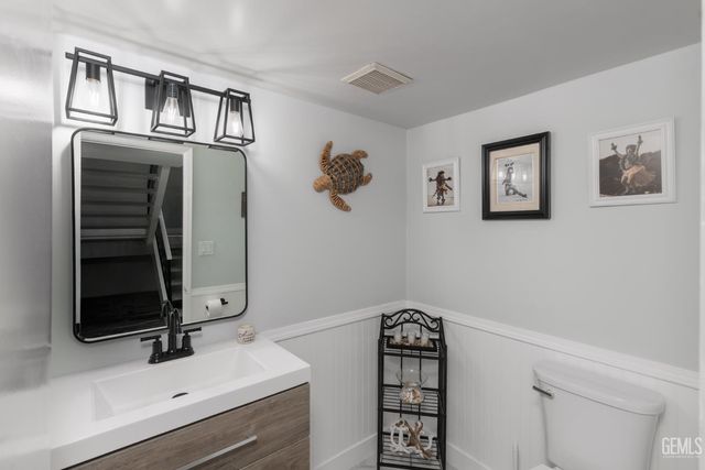 6508 Landfair Drive, Bakersfield, CA 93309