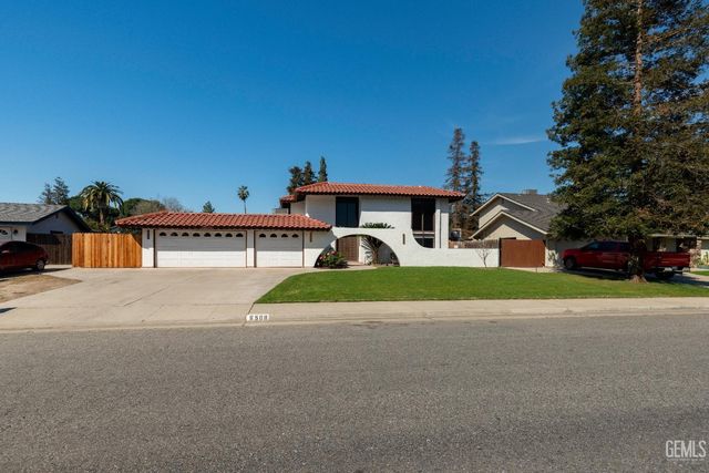 6508 Landfair Drive, Bakersfield, CA 93309