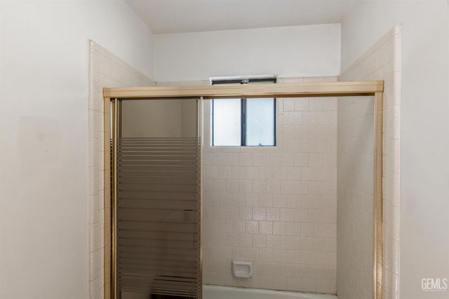 6508 Landfair Drive, Bakersfield, CA 93309