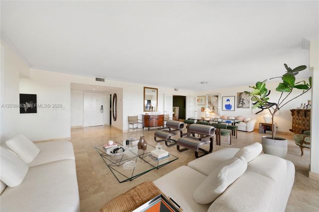 1800 NE 114th Street 1811, Miami, FL 33181