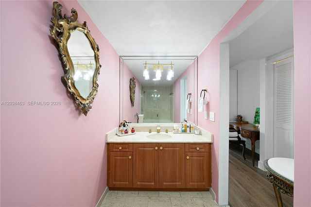 1800 NE 114th Street 1811, Miami, FL 33181