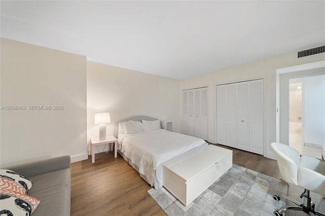 1800 NE 114th Street 1811, Miami, FL 33181