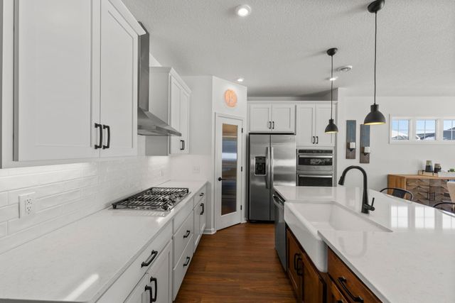 6749 Bellflower Drive, Minnetrista, MN 55331