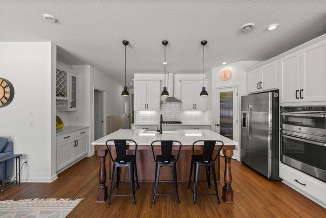 6749 Bellflower Drive, Minnetrista, MN 55331