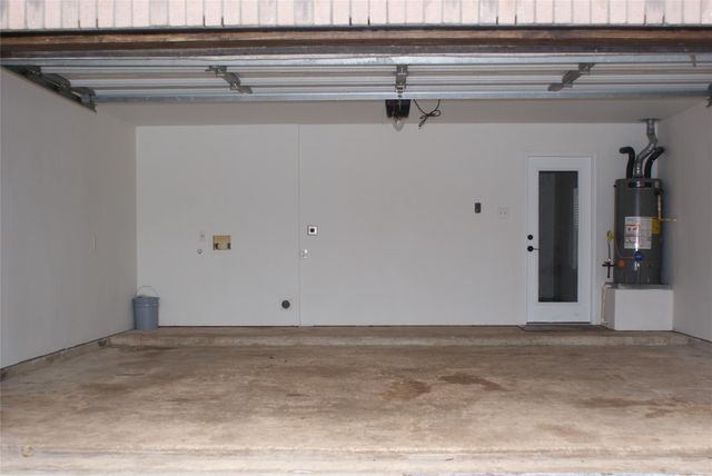 12450 Grossmount Drive, Houston, TX 77066