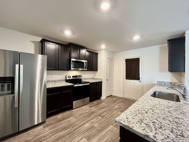 11859 Davalos Lane, San Antonio, TX 78252