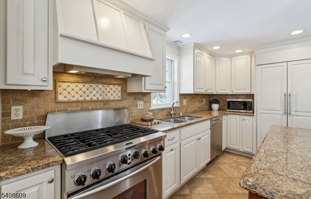 175 Green Village Rd, Madison Boro, NJ 07940