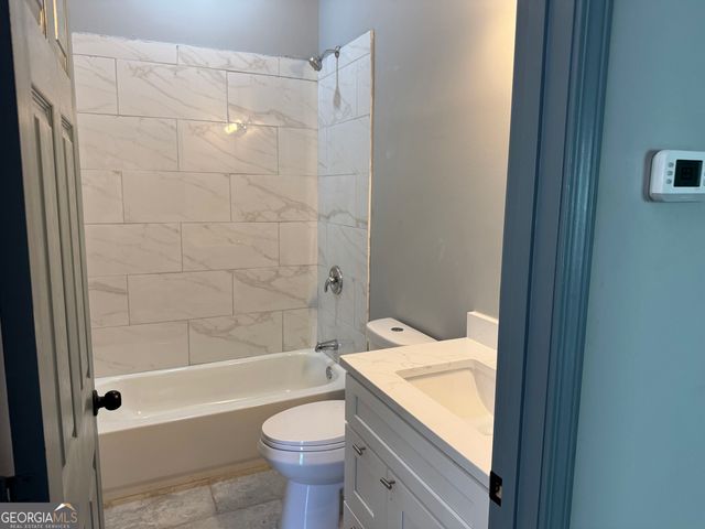 1555 W Poplar Street, Griffin, GA 30224