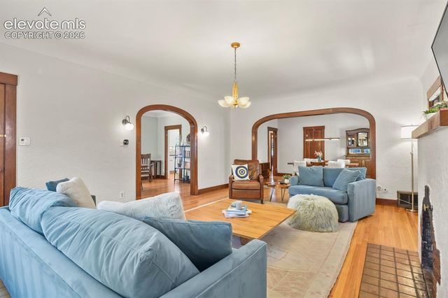 912 N Corona Street, Colorado Springs, CO 80903