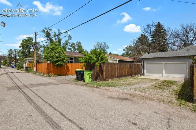 912 N Corona Street, Colorado Springs, CO 80903
