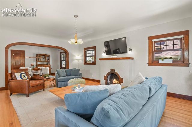 912 N Corona Street, Colorado Springs, CO 80903