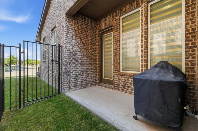 8701 Bethpage Drive, Mckinney, TX 75070