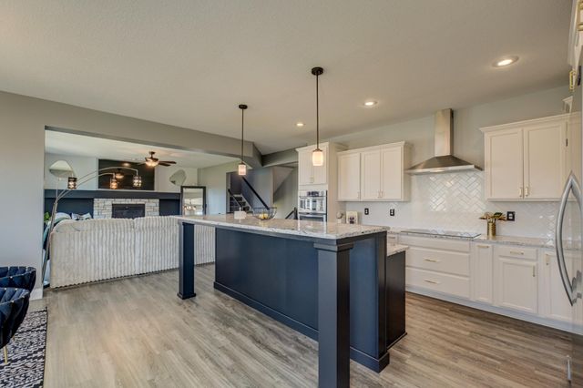5204 Porchlight Bay, Woodbury, MN 55129