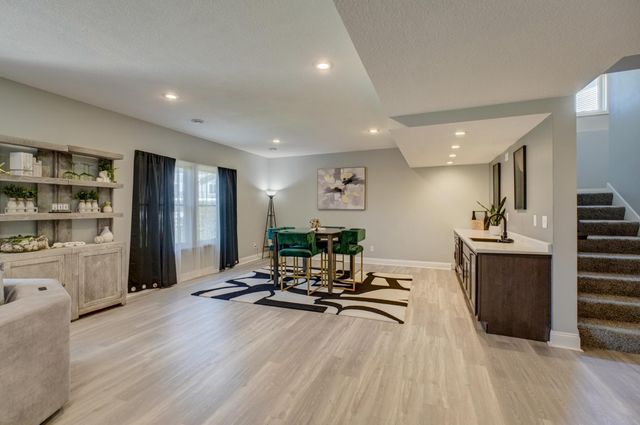 5204 Porchlight Bay, Woodbury, MN 55129