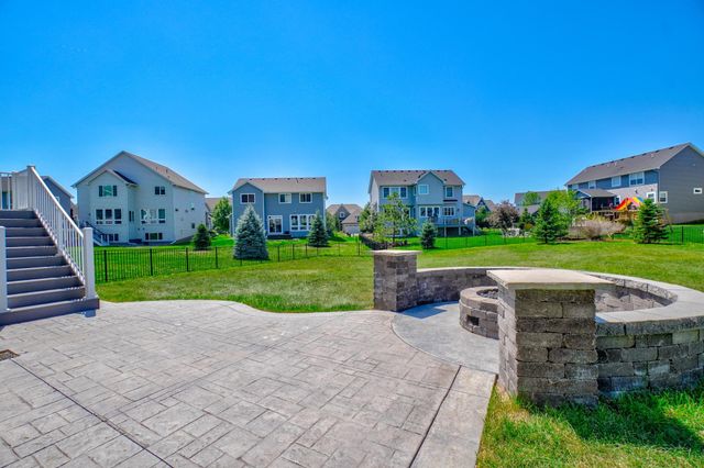 5204 Porchlight Bay, Woodbury, MN 55129