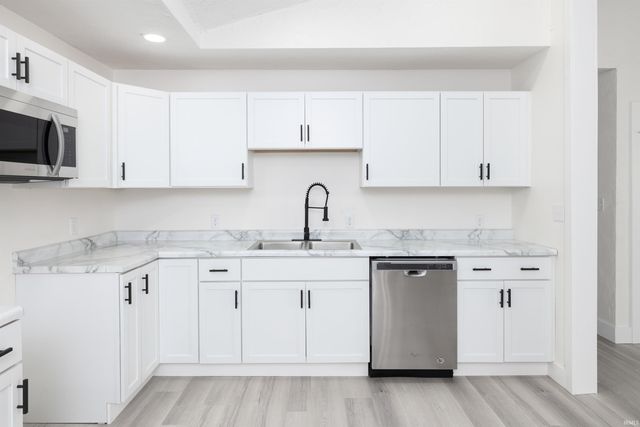 915 E Morgan Street, Kokomo, IN 46901