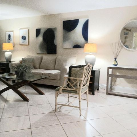 7143 WOOD CREEK DRIVE 203, Sarasota, FL 34231