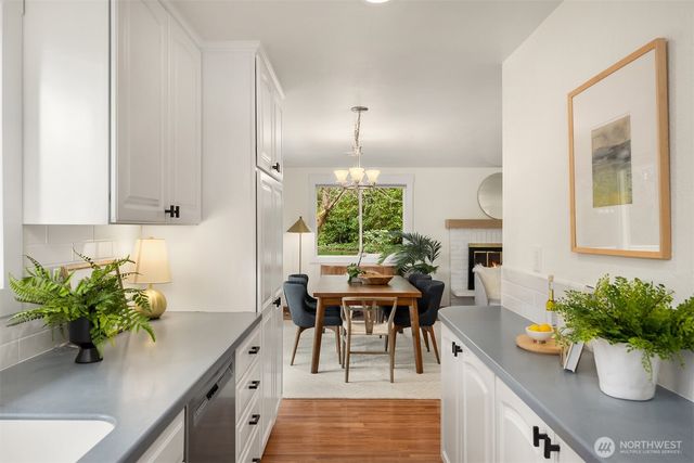 9280 NE Lovgreen Road, Bainbridge Island, WA 98110