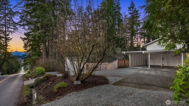 9280 NE Lovgreen Road, Bainbridge Island, WA 98110