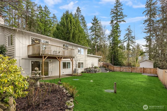 9280 NE Lovgreen Road, Bainbridge Island, WA 98110