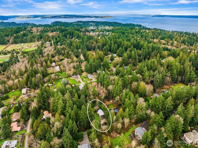 9280 NE Lovgreen Road, Bainbridge Island, WA 98110