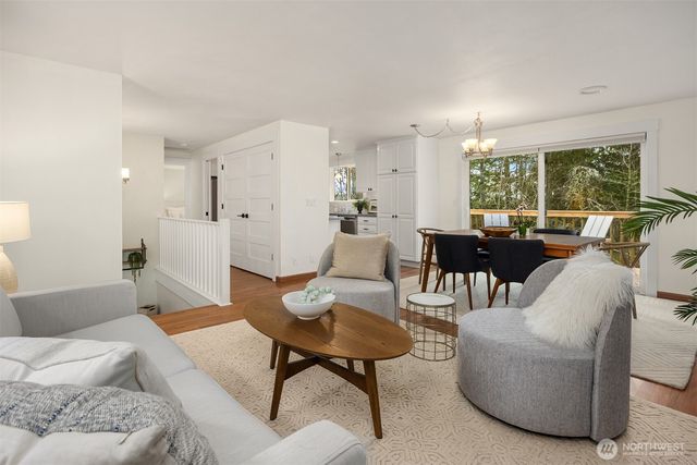 9280 NE Lovgreen Road, Bainbridge Island, WA 98110