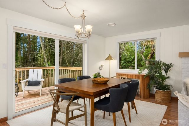 9280 NE Lovgreen Road, Bainbridge Island, WA 98110
