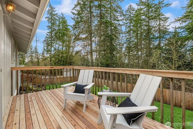 9280 NE Lovgreen Road, Bainbridge Island, WA 98110