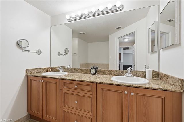 20121 Estero Gardens CIR 203, Estero, FL 33928