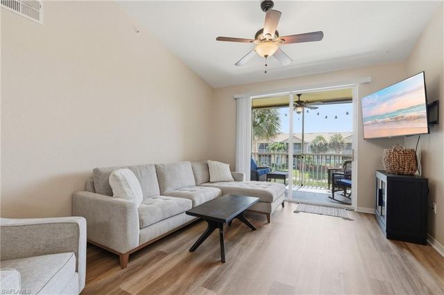 20121 Estero Gardens CIR 203, Estero, FL 33928