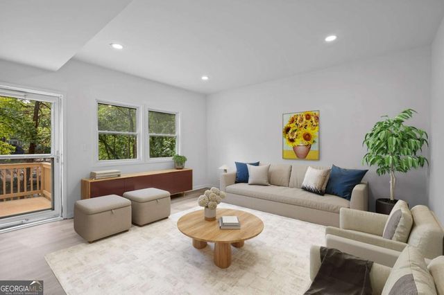 2696 Long Lake Terrace NE, Roswell, GA 30075