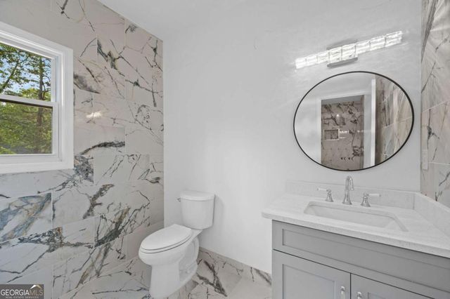 2696 Long Lake Terrace NE, Roswell, GA 30075