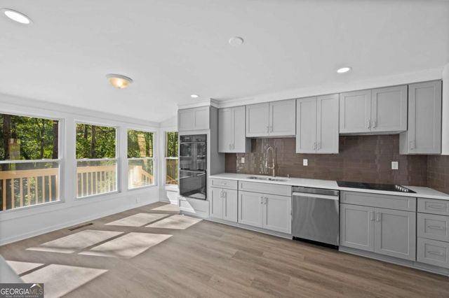 2696 Long Lake Terrace NE, Roswell, GA 30075