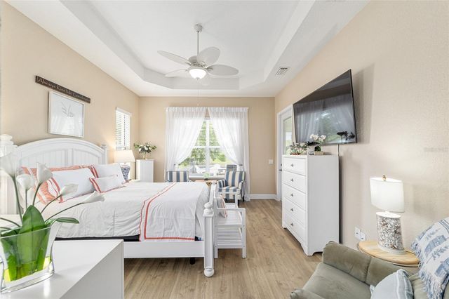 10174 LAKE MIONA WAY, Oxford, FL 34484