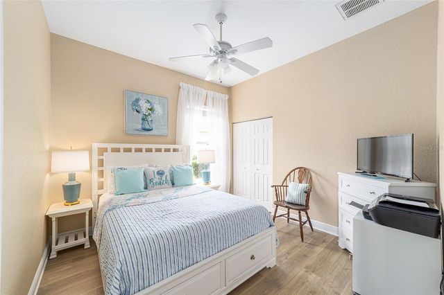 10174 LAKE MIONA WAY, Oxford, FL 34484