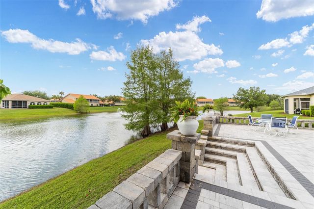 10174 LAKE MIONA WAY, Oxford, FL 34484