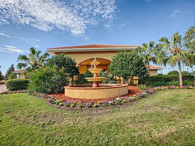 10174 LAKE MIONA WAY, Oxford, FL 34484