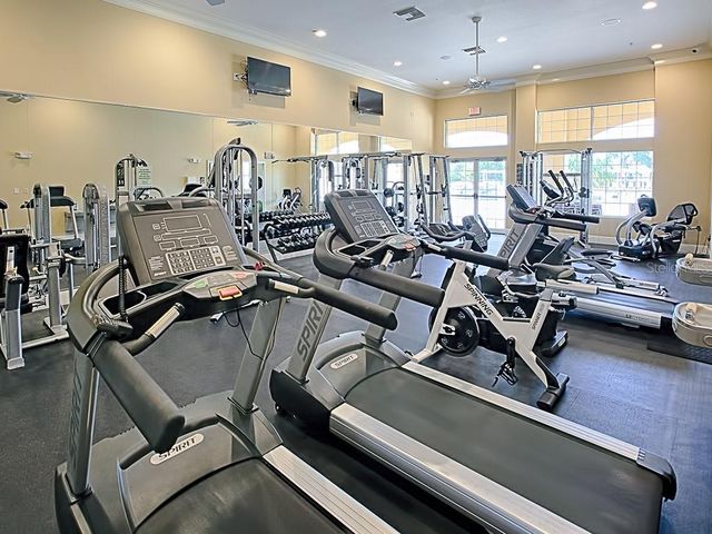 10174 LAKE MIONA WAY, Oxford, FL 34484