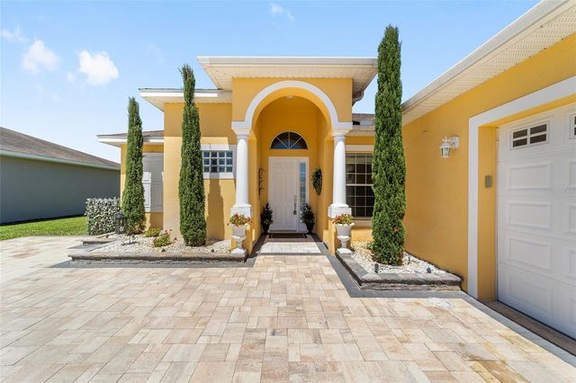 10174 LAKE MIONA WAY, Oxford, FL 34484