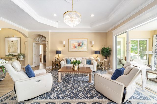 10174 LAKE MIONA WAY, Oxford, FL 34484