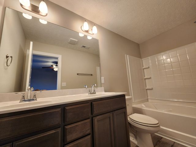 2917 Valley Farms Drive, Christiana, TN 37037