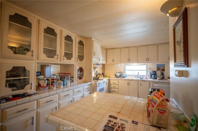 371 Santa Clara Circle, Hemet, CA 92543