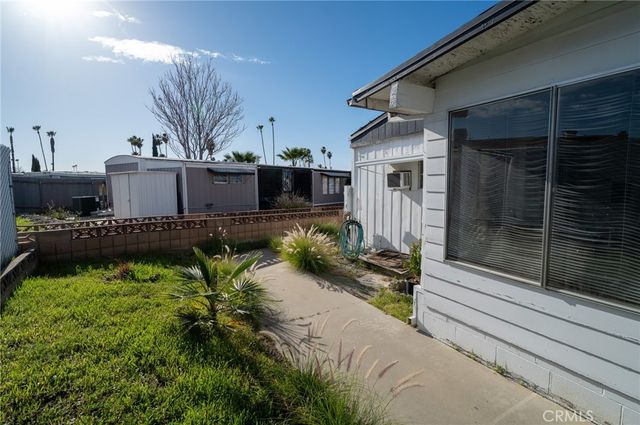 371 Santa Clara Circle, Hemet, CA 92543