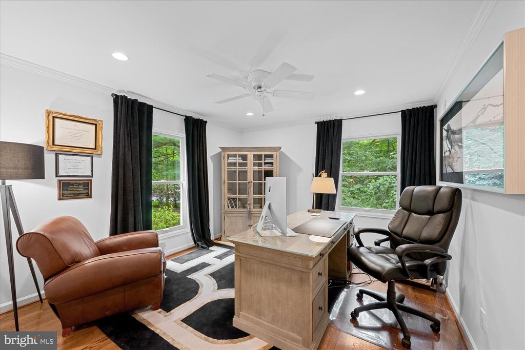 9225 ALDERSHOT DR, Bethesda, MD 20817